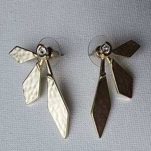 Kendra Scott “Dira” Gold Statement Earrings – Hammered Metal with Crystal Stud